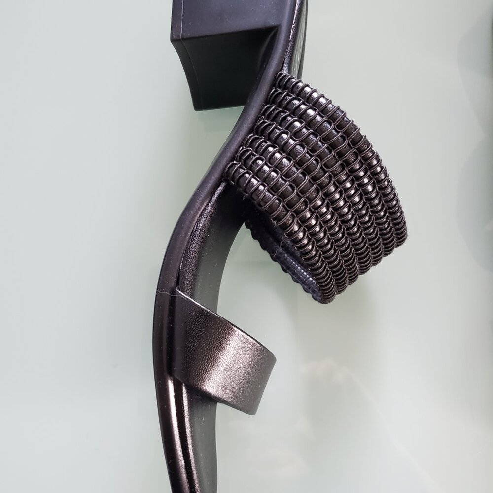 Shoes - Picture 4 of 5